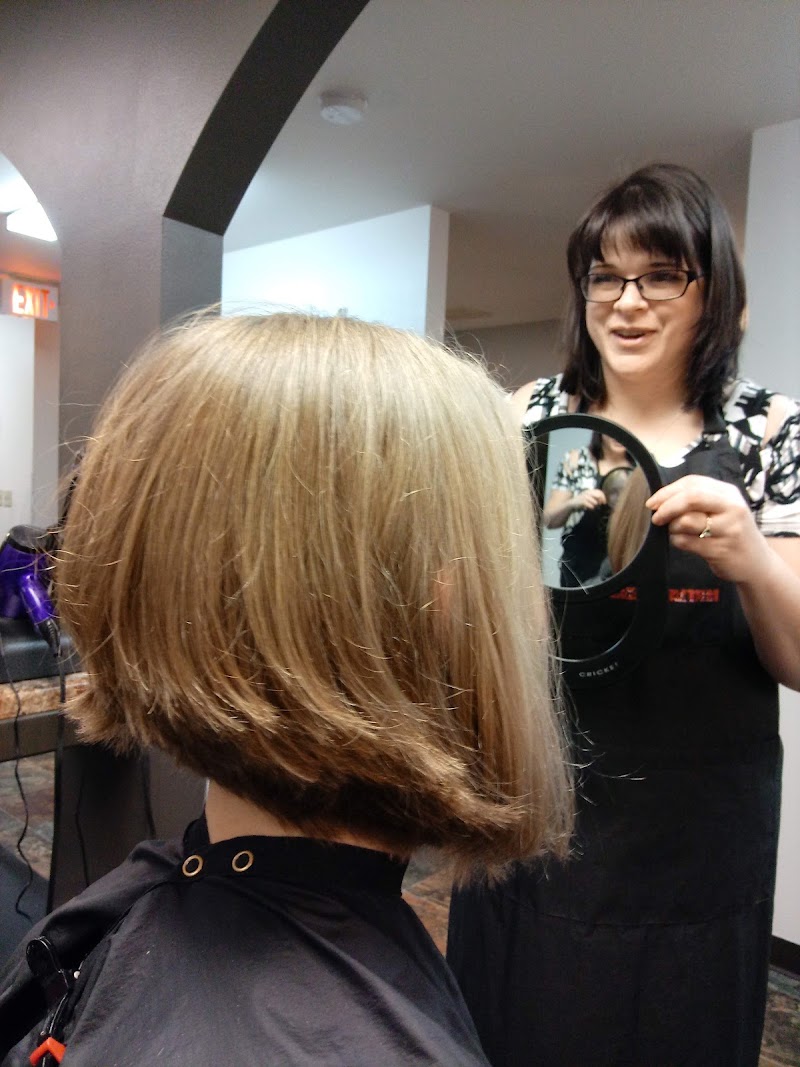 Shear Class Salon, beauty salon in Wisconsin Rapids, WI, photo 4 of 10